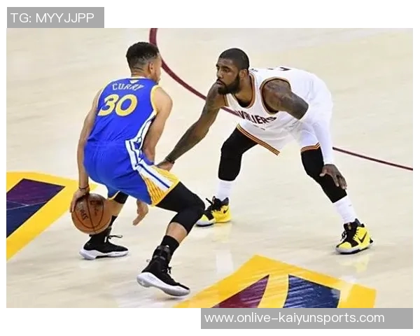 库里分享球鞋广告拍摄趣事并为新款球鞋热情打Call