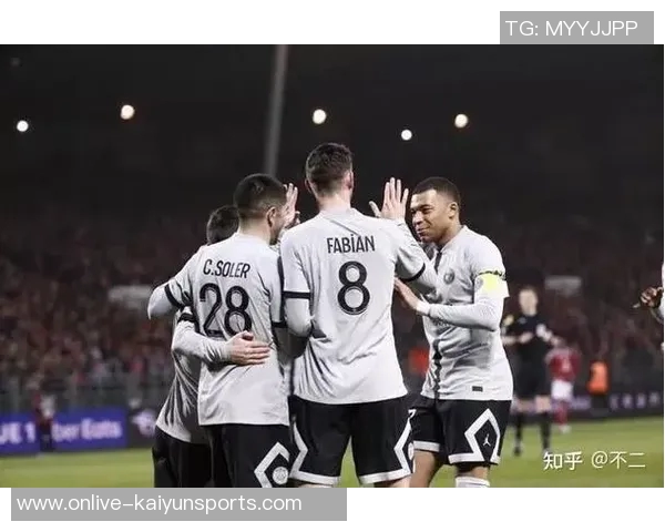 纳赛尔盛赞姆巴佩伊布与卡瓦尼对巴黎成功的关键贡献