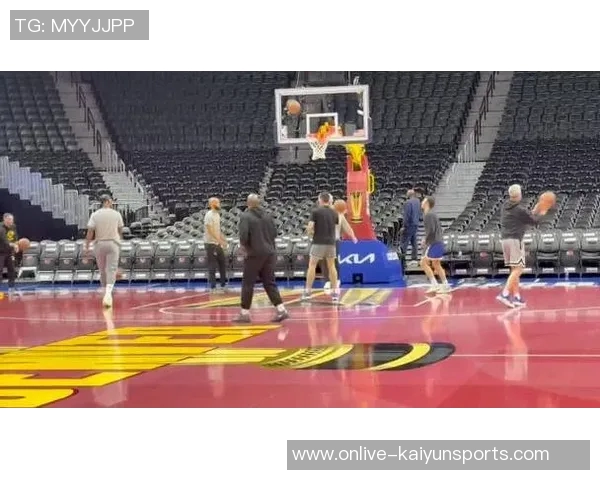 今天背靠背迎战国王队巴特勒因背部不适缺席比赛引发关注