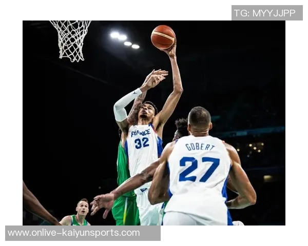 伊戈达罗表现出色22分钟内高效贡献12分3板3帽展现实力