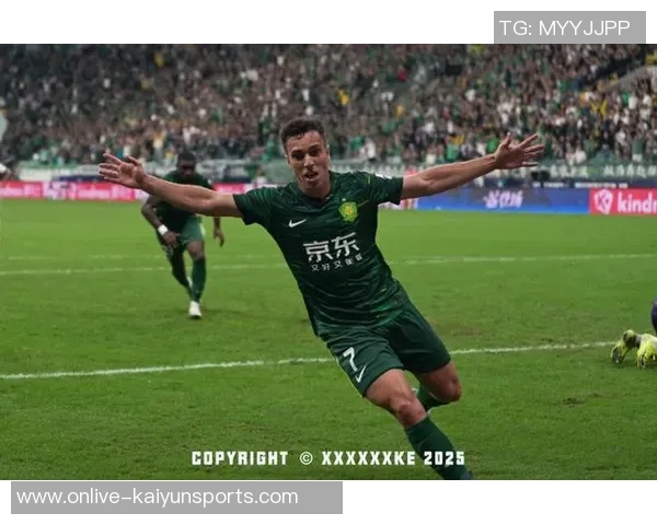 国安前锋法比奥在对阵大连英博比赛中戴帽当选中超第26轮最佳球员 国安前锋法比奥在对阵大连英博比赛中戴帽当选中超第26轮最佳球员