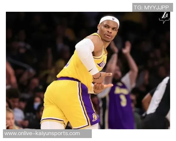 托布绝杀失利遭封盖03秒空接再被大帽翻倒在地真是倒霉透了 托布绝杀失利遭封盖03秒空接再被大帽翻倒在地真是倒霉透了